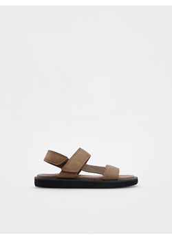 Reserved - Sandały na rzepy - brązowy ze sklepu Reserved w kategorii Sandały dziecięce - zdjęcie 172652799
