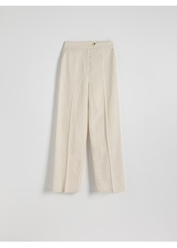 Reserved - Spodnie w prążek z lnem - beżowy ze sklepu Reserved w kategorii Spodnie damskie - zdjęcie 172654619