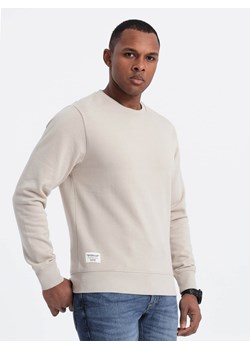 Męska bluza dresowa BASIC z okrągłym dekoltem - jasnobeżowa V1 OM-SSBN-0175 ze sklepu ombre w kategorii Bluzy męskie - zdjęcie 172656177