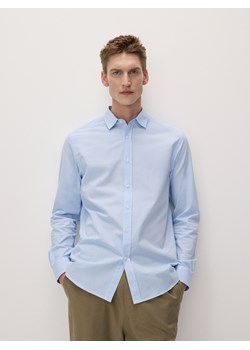 Reserved - Bawełniana koszula regular fit - jasnoniebieski ze sklepu Reserved w kategorii Koszule męskie - zdjęcie 172656548