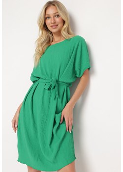 Zielona Sukienka pudełkowa z Materiałowym Paskiem Imoolia ze sklepu Born2be Odzież w kategorii Sukienki - zdjęcie 172658857