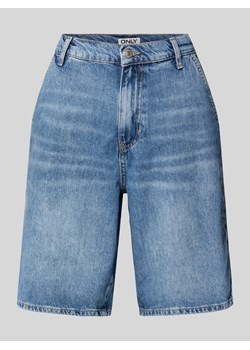 Szorty jeansowe o kroju regular fit z wpuszczanymi kieszeniami model ‘TAMMY’ ze sklepu Peek&Cloppenburg  w kategorii Szorty - zdjęcie 172662349