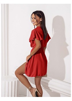 Zwiewna sukienka z kopertowym dekoltem ALICJA - czerwona ze sklepu magmac.pl w kategorii Sukienki - zdjęcie 172663569