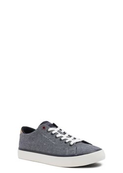 Tommy Hilfiger Sneakersy TH HI VULC LOW CHAMBRAY ze sklepu Gomez Fashion Store w kategorii Buty sportowe męskie - zdjęcie 172676845