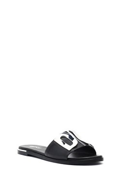 DKNY Skórzane klapki WALTZ ze sklepu Gomez Fashion Store w kategorii Klapki damskie - zdjęcie 172681025