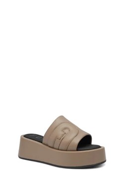 Furla Skórzane klapki FURLA ze sklepu Gomez Fashion Store w kategorii Klapki damskie - zdjęcie 172683935