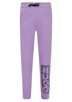 HUGO KIDS Spodnie dresowe | Regular Fit ze sklepu Gomez Fashion Store w kategorii Spodnie dziewczęce - zdjęcie 172713207