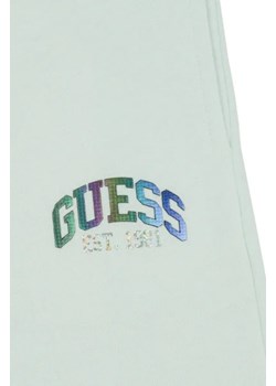 Guess Spodnie dresowe | Regular Fit ze sklepu Gomez Fashion Store w kategorii Spodnie dziewczęce - zdjęcie 172747756