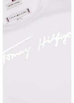 Tommy Hilfiger T-shirt | Regular Fit ze sklepu Gomez Fashion Store w kategorii Bluzki dziewczęce - zdjęcie 172750727