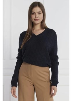 Tommy Hilfiger Wełniany sweter SOFT CABLE | Regular Fit ze sklepu Gomez Fashion Store w kategorii Swetry damskie - zdjęcie 172784155