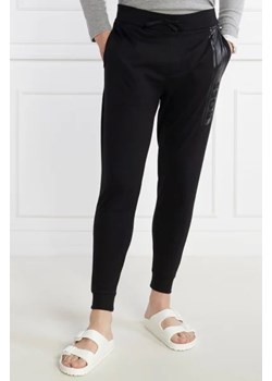 BOSS BLACK Spodnie dresowe Authentic | Relaxed fit ze sklepu Gomez Fashion Store w kategorii Spodnie męskie - zdjęcie 172847488