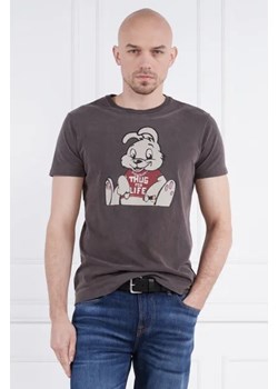 GUESS T-shirt GUESS X BRANDALISED LEON WASHED BUNNY | Regular Fit ze sklepu Gomez Fashion Store w kategorii T-shirty męskie - zdjęcie 172850577