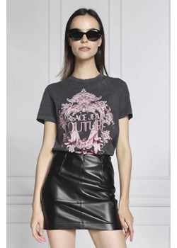 Versace Jeans Couture T-shirt | Regular Fit ze sklepu Gomez Fashion Store w kategorii Bluzki damskie - zdjęcie 172877997