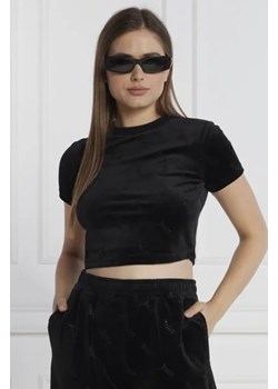 Juicy Couture T-shirt KAILEY VELOUR DEBOSSED | Cropped Fit ze sklepu Gomez Fashion Store w kategorii Bluzki damskie - zdjęcie 172900495