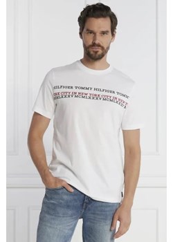 Tommy Hilfiger T-shirt CENTER CHEST STRIPE TEE | Regular Fit ze sklepu Gomez Fashion Store w kategorii T-shirty męskie - zdjęcie 172915266
