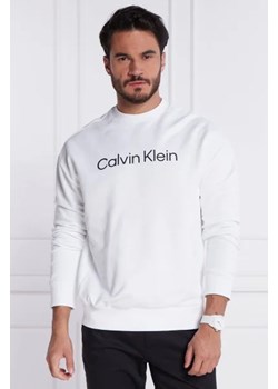 Calvin Klein Bluza HERO LOGO | Comfort fit ze sklepu Gomez Fashion Store w kategorii Bluzy męskie - zdjęcie 172927717