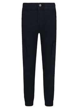 Guess Spodnie jogger | Regular Fit ze sklepu Gomez Fashion Store w kategorii Spodnie chłopięce - zdjęcie 172937768