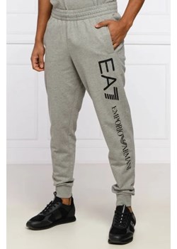 EA7 Spodnie dresowe | Regular Fit ze sklepu Gomez Fashion Store w kategorii Spodnie męskie - zdjęcie 172939815