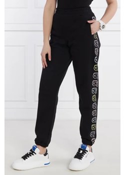 Karl Lagerfeld Spodnie dresowe ikonik 2.0 outline | Regular Fit ze sklepu Gomez Fashion Store w kategorii Spodnie damskie - zdjęcie 172942925