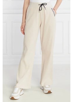 Tommy Hilfiger Spodnie dresowe | Regular Fit ze sklepu Gomez Fashion Store w kategorii Spodnie damskie - zdjęcie 172943926