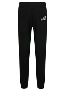 EA7 Spodnie dresowe | Regular Fit ze sklepu Gomez Fashion Store w kategorii Spodnie chłopięce - zdjęcie 172945415
