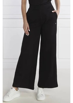 CALVIN KLEIN JEANS Spodnie dresowe | Relaxed fit ze sklepu Gomez Fashion Store w kategorii Spodnie damskie - zdjęcie 172948598