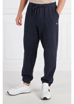 Tommy Jeans Spodnie dresowe | Regular Fit ze sklepu Gomez Fashion Store w kategorii Spodnie męskie - zdjęcie 172951837