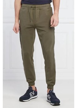 GUESS ACTIVE Spodnie dresowe ARLO | Regular Fit ze sklepu Gomez Fashion Store w kategorii Spodnie męskie - zdjęcie 172952637