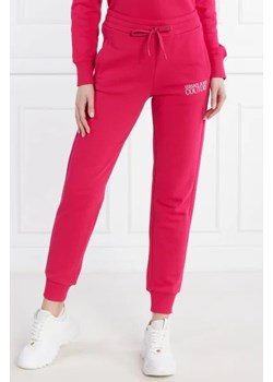 Versace Jeans Couture Spodnie dresowe | Regular Fit ze sklepu Gomez Fashion Store w kategorii Spodnie damskie - zdjęcie 172953928