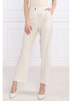 GUESS Lniane spodnie chino ZOE CHINO | Regular Fit ze sklepu Gomez Fashion Store w kategorii Spodnie damskie - zdjęcie 172954858