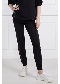 EA7 Spodnie dresowe | Regular Fit ze sklepu Gomez Fashion Store w kategorii Spodnie damskie - zdjęcie 172955977