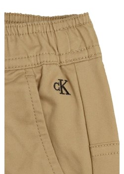 CALVIN KLEIN JEANS Spodnie cargo | Regular Fit ze sklepu Gomez Fashion Store w kategorii Spodnie chłopięce - zdjęcie 172956327