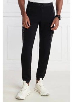 EA7 Spodnie dresowe | Regular Fit ze sklepu Gomez Fashion Store w kategorii Spodnie męskie - zdjęcie 172956809
