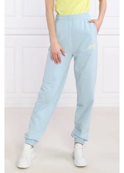 HUGO Spodnie dresowe Njola | Regular Fit ze sklepu Gomez Fashion Store w kategorii Spodnie damskie - zdjęcie 172960865