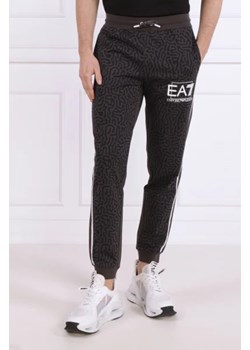 EA7 Spodnie dresowe | Regular Fit ze sklepu Gomez Fashion Store w kategorii Spodnie męskie - zdjęcie 172962047