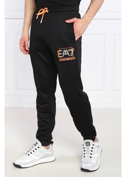 EA7 Spodnie dresowe | Regular Fit ze sklepu Gomez Fashion Store w kategorii Spodnie męskie - zdjęcie 172962339