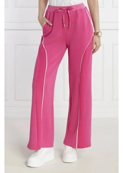 Liu Jo Sport Spodnie dresowe | Regular Fit ze sklepu Gomez Fashion Store w kategorii Spodnie damskie - zdjęcie 172962547