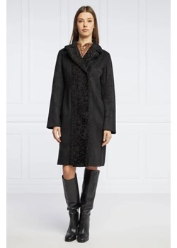 GUESS Płaszcz MANUELA REVERSIBLE COAT ze sklepu Gomez Fashion Store w kategorii Płaszcze damskie - zdjęcie 172962568