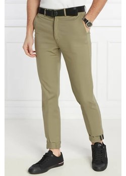 Calvin Klein Spodnie chino + pasek MODERN TWILL | Slim Fit ze sklepu Gomez Fashion Store w kategorii Spodnie męskie - zdjęcie 172965665