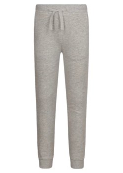 Guess Spodnie dresowe | Regular Fit ze sklepu Gomez Fashion Store w kategorii Spodnie chłopięce - zdjęcie 172968947