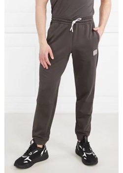 EA7 Spodnie dresowe | Regular Fit ze sklepu Gomez Fashion Store w kategorii Spodnie męskie - zdjęcie 172969616