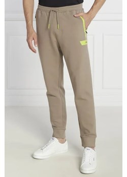 BOSS GREEN Spodnie dresowe Hadiko 1 | Regular Fit ze sklepu Gomez Fashion Store w kategorii Spodnie męskie - zdjęcie 172969638