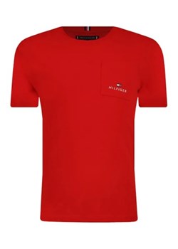 Tommy Hilfiger T-shirt ESSENTIAL POCKET | Regular Fit ze sklepu Gomez Fashion Store w kategorii T-shirty chłopięce - zdjęcie 172971308