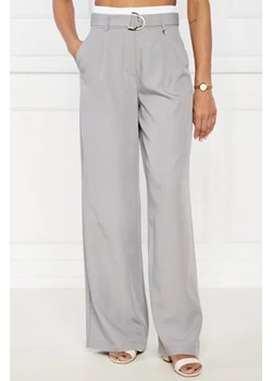 Liu Jo Spodnie chino + pasek | Regular Fit | z dodatkiem lnu ze sklepu Gomez Fashion Store w kategorii Spodnie damskie - zdjęcie 172972088