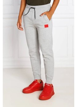 HUGO Spodnie dresowe Doak212 | Regular Fit ze sklepu Gomez Fashion Store w kategorii Spodnie męskie - zdjęcie 172972457