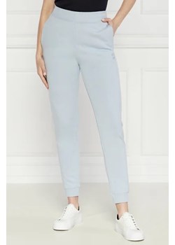 HUGO Spodnie dresowe Nelfinia | Regular Fit ze sklepu Gomez Fashion Store w kategorii Spodnie damskie - zdjęcie 172973206