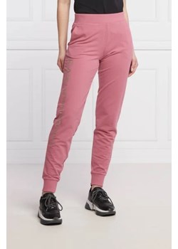 EA7 Spodnie dresowe | Regular Fit ze sklepu Gomez Fashion Store w kategorii Spodnie damskie - zdjęcie 172978009