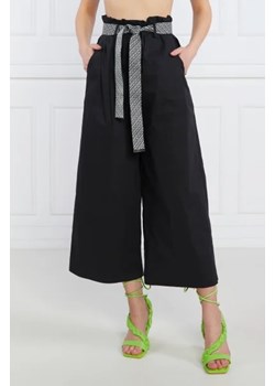 Pinko Spodnie | Relaxed fit ze sklepu Gomez Fashion Store w kategorii Spodnie damskie - zdjęcie 172978356