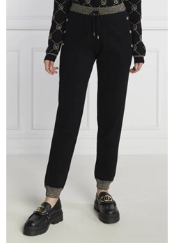 Liu Jo Sport Spodnie dresowe | Regular Fit ze sklepu Gomez Fashion Store w kategorii Spodnie damskie - zdjęcie 172978607
