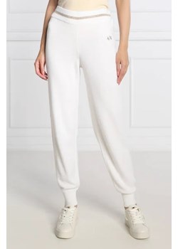 Armani Exchange Spodnie dzianinowe | Regular Fit | z dodatkiem wełny ze sklepu Gomez Fashion Store w kategorii Spodnie damskie - zdjęcie 172979528